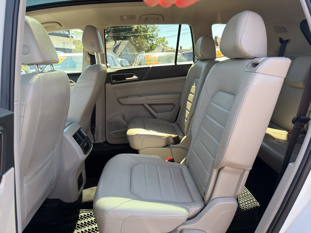 Used 2018 Volkswagen Atlas SEL Premium AWD/4WD image 14