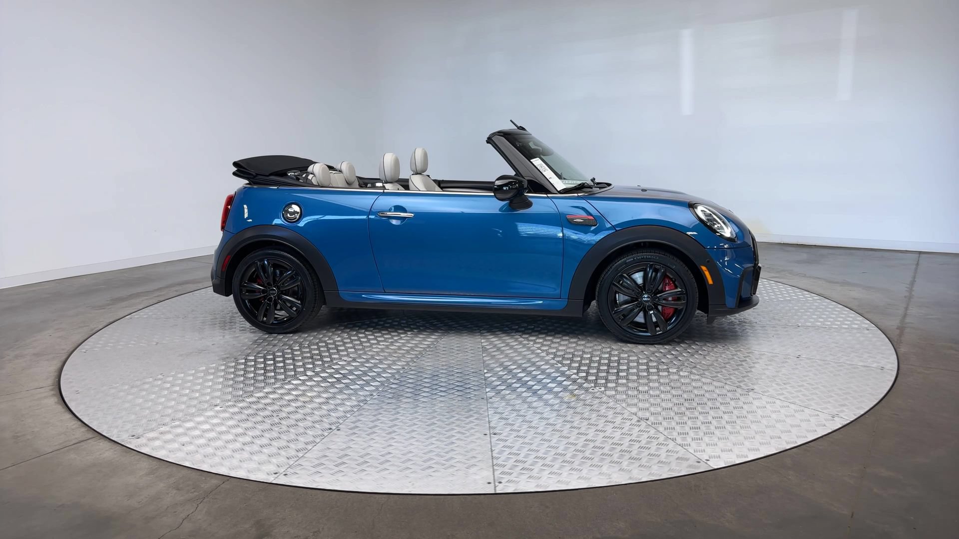 Used 2024 MINI Cooper John Cooper Works FWD image 9