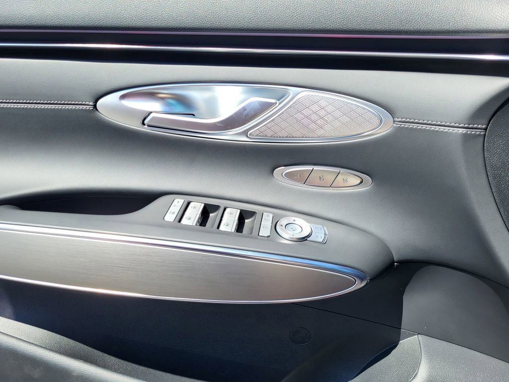 New 2026 Genesis GV70 2.5T Select AWD/4WD image 13