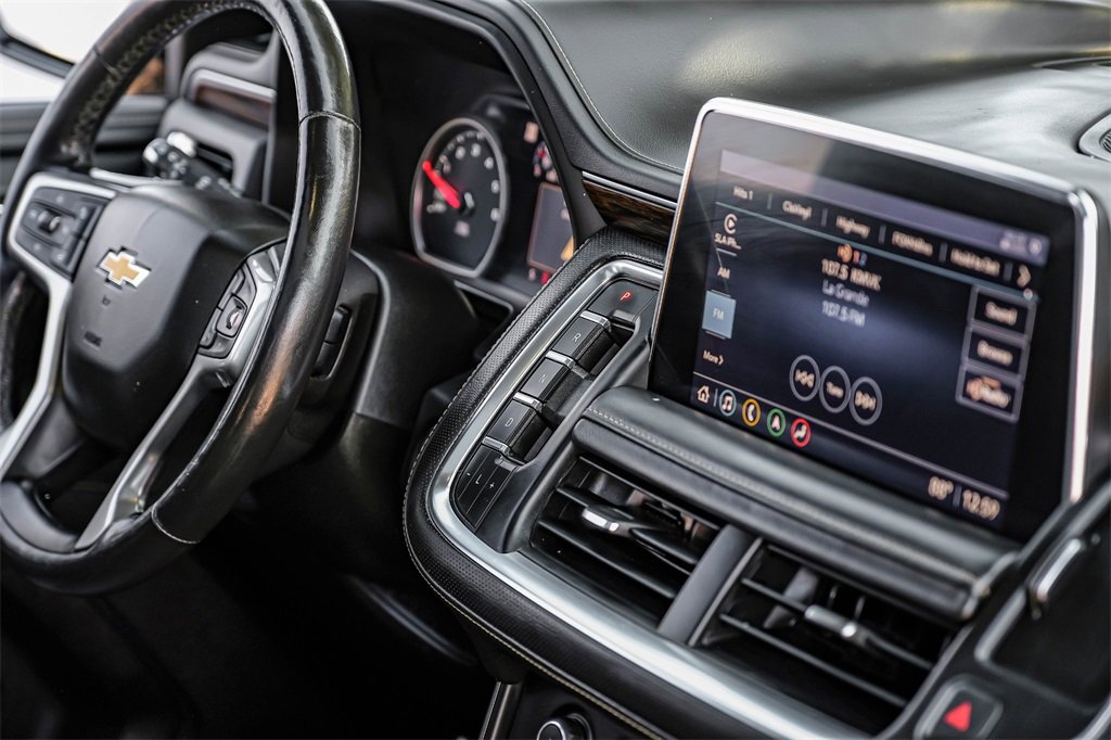 Used 2021 Chevrolet Suburban Premier w/ Premium Package image 22