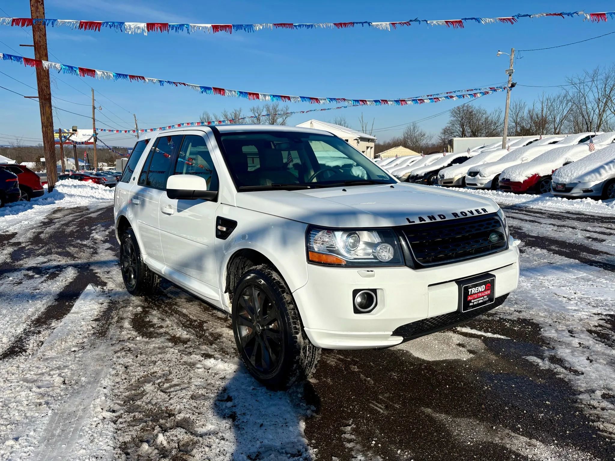 Used 2015 Land Rover LR2 image 7