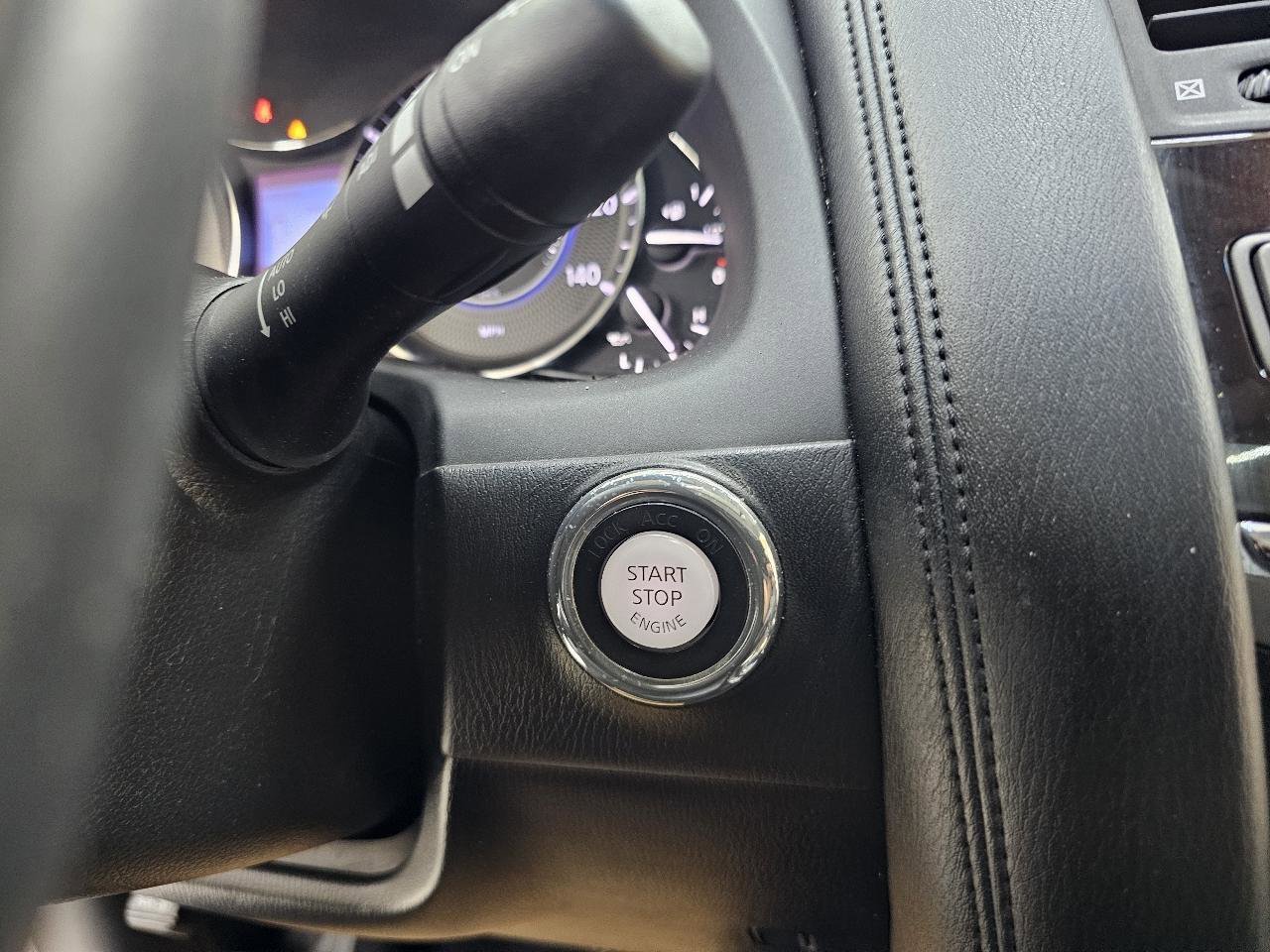 Used 2014 INFINITI QX80 2WD w/ Deluxe Touring Package image 38