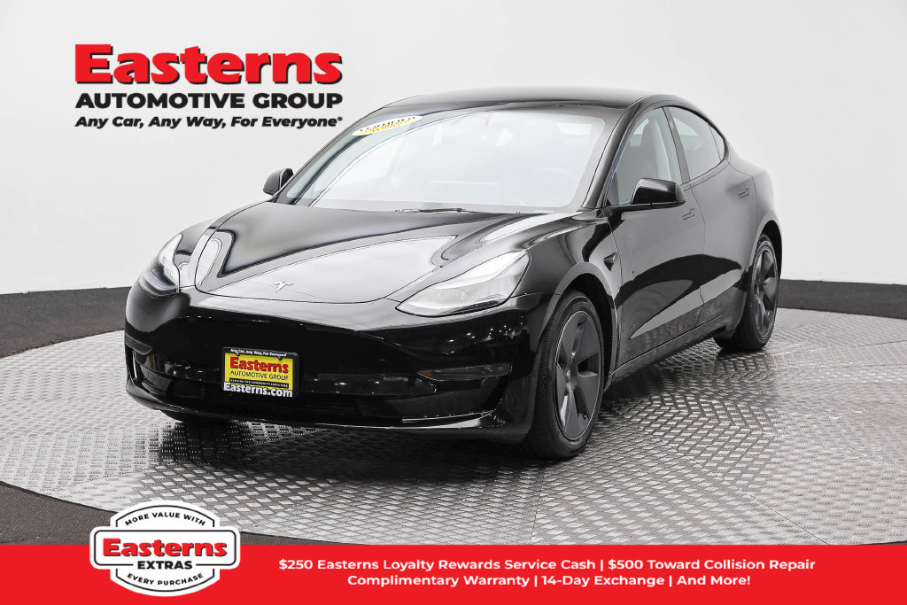 Used 2023 Tesla Model 3 Standard Range RWD image 1