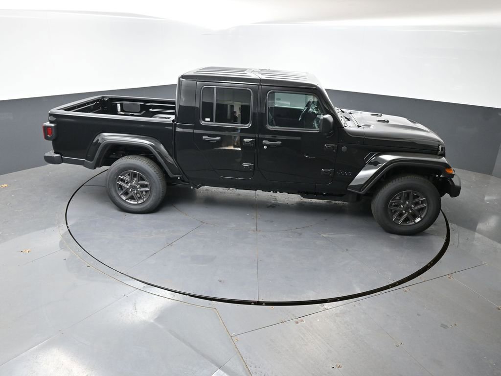 New 2026 Jeep Gladiator Sport AWD/4WD image 29