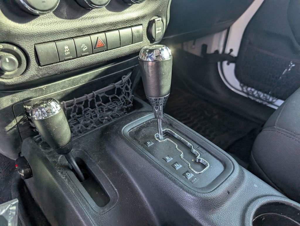 Used 2017 Jeep Wrangler Unlimited Sport w/ Quick Order Package 24S AWD/4WD image 19