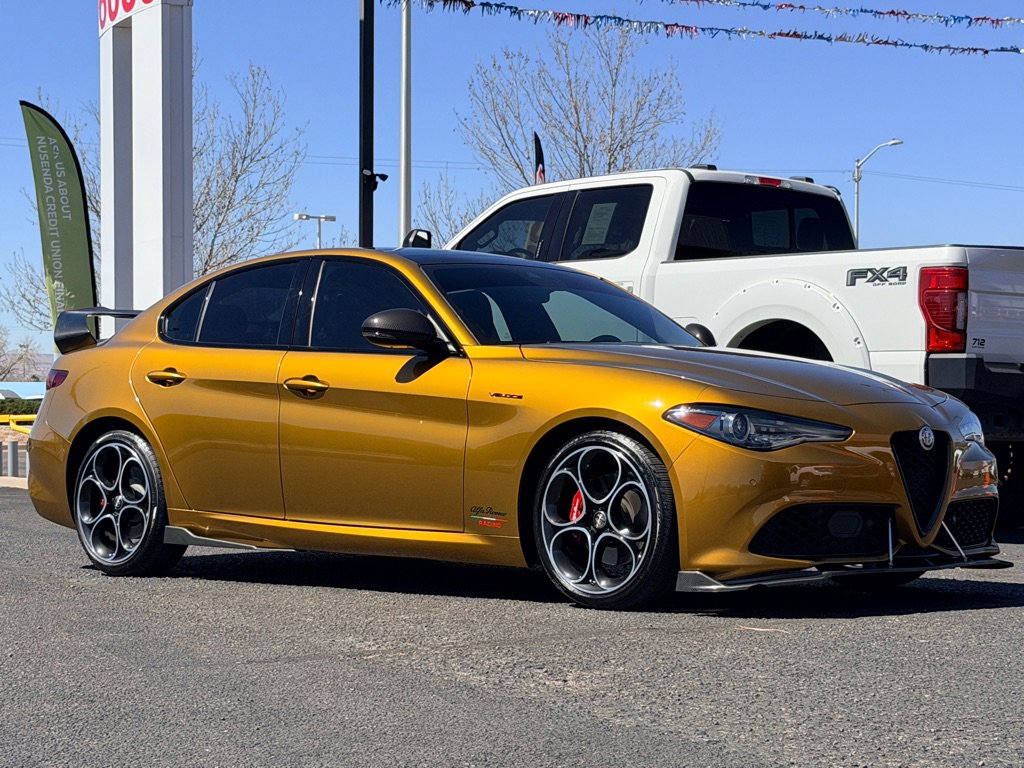 Used 2023 Alfa Romeo Giulia Veloce image 44