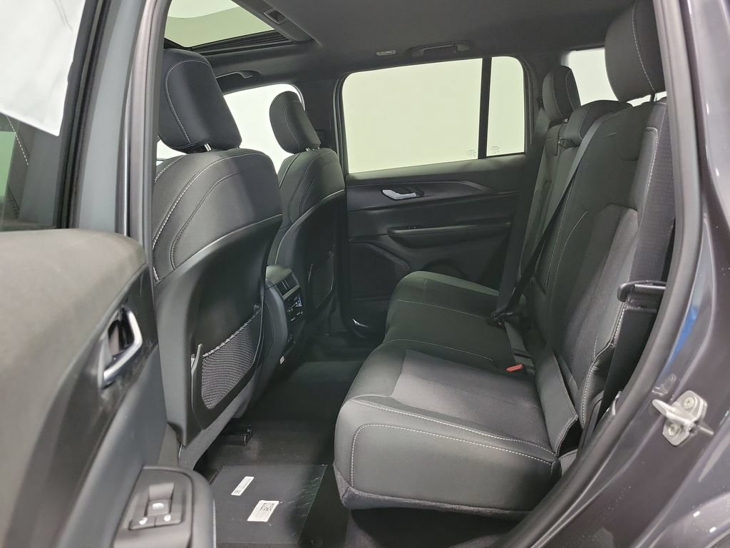 New 2026 Jeep Grand Cherokee Laredo X AWD/4WD image 9