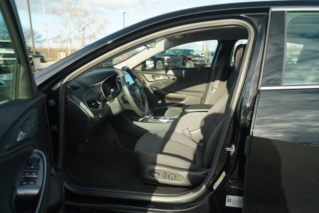 Used 2023 Chevrolet Malibu LT image 12