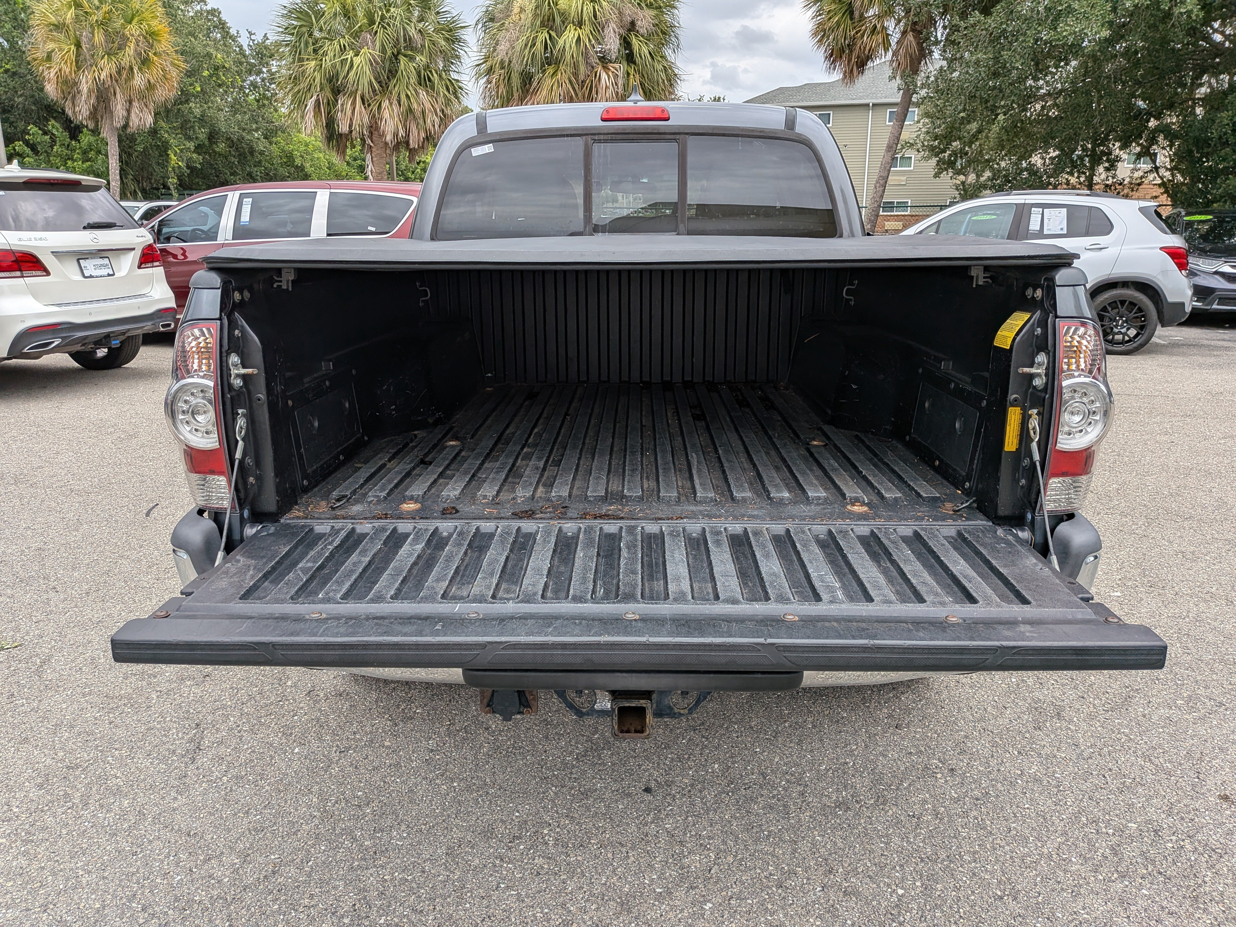 Used 2015 Toyota Tacoma PreRunner w/ SR5 Package RWD image 13