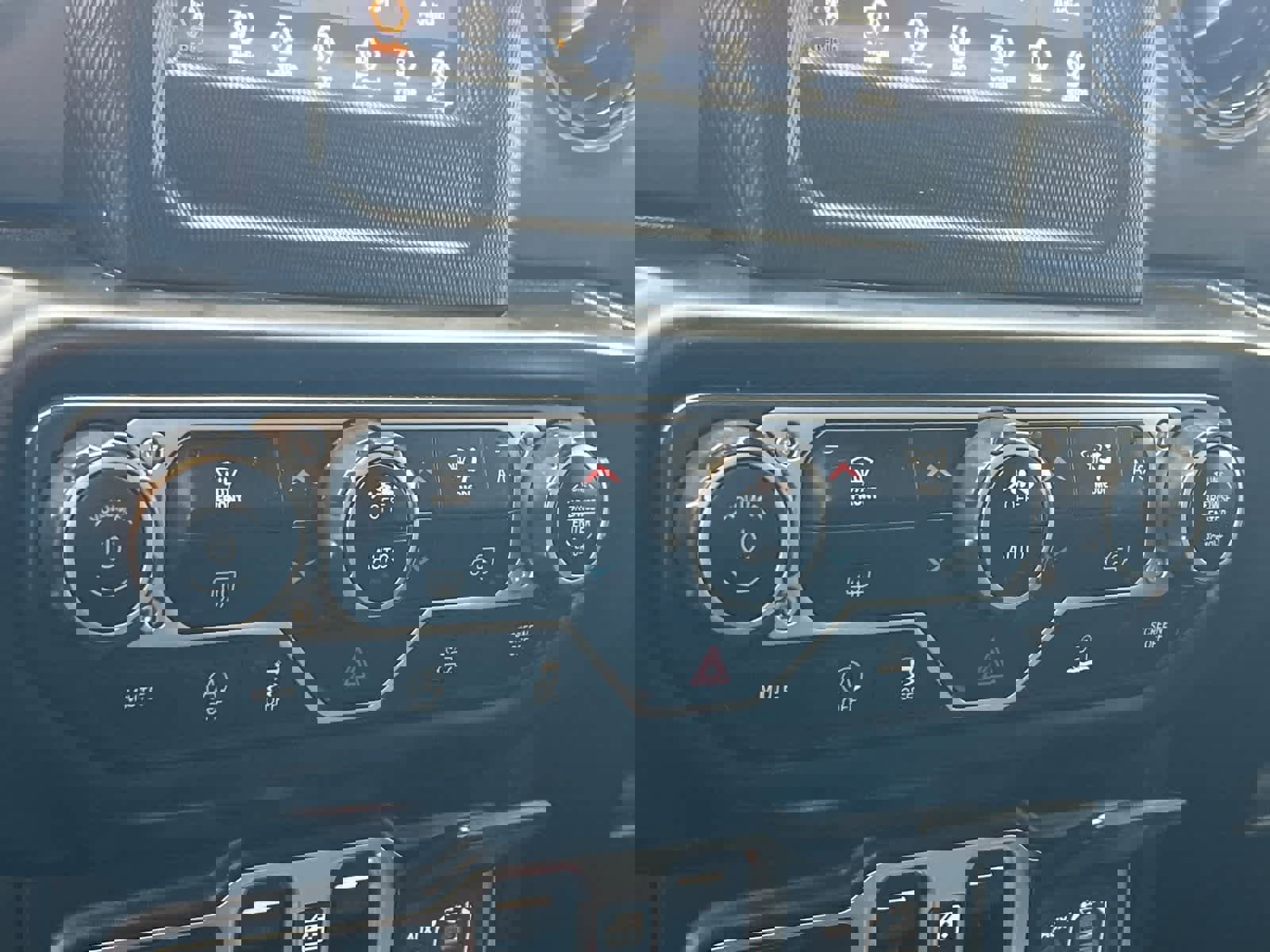 Used 2022 Jeep Wrangler Unlimited Sport image 19