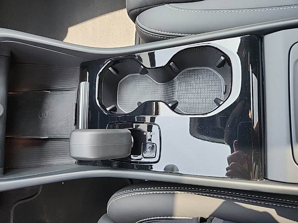 Certified 2024 Volvo XC40 Recharge Ultimate AWD/4WD image 26
