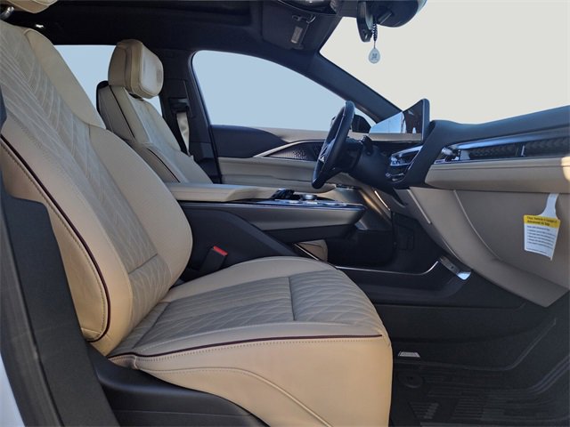 New 2025 Cadillac Lyriq Luxury image 14