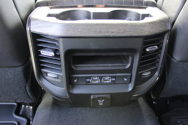 Used 2025 RAM 2500 Limited AWD/4WD image 47