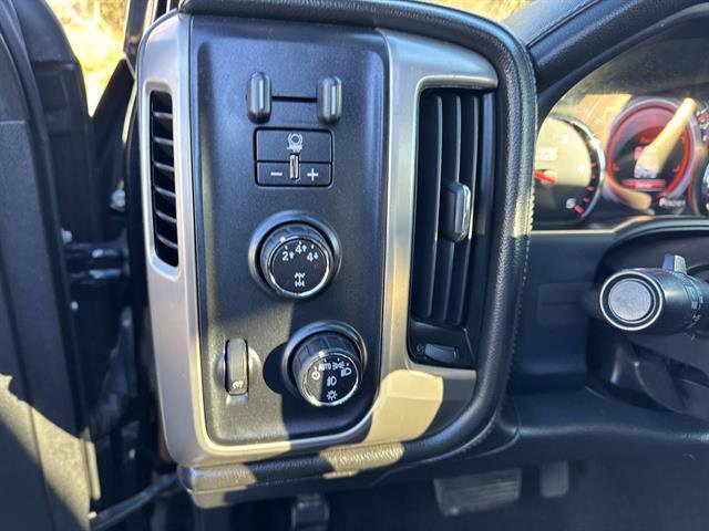 Used 2015 GMC Sierra 3500 Denali image 33