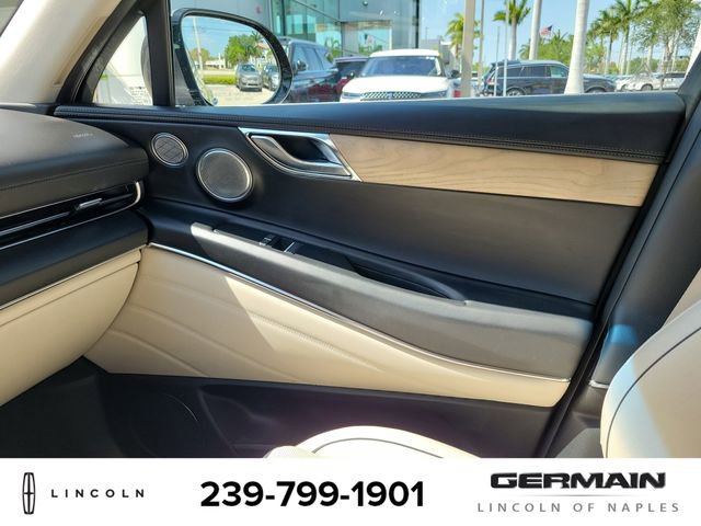 Used 2022 Genesis GV80 2.5T w/ Prestige Package 04 image 28