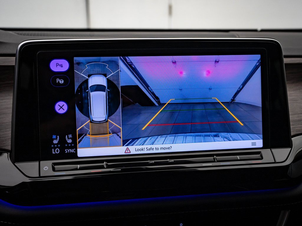 Used 2024 Volkswagen Atlas SEL Premium R-Line image 30