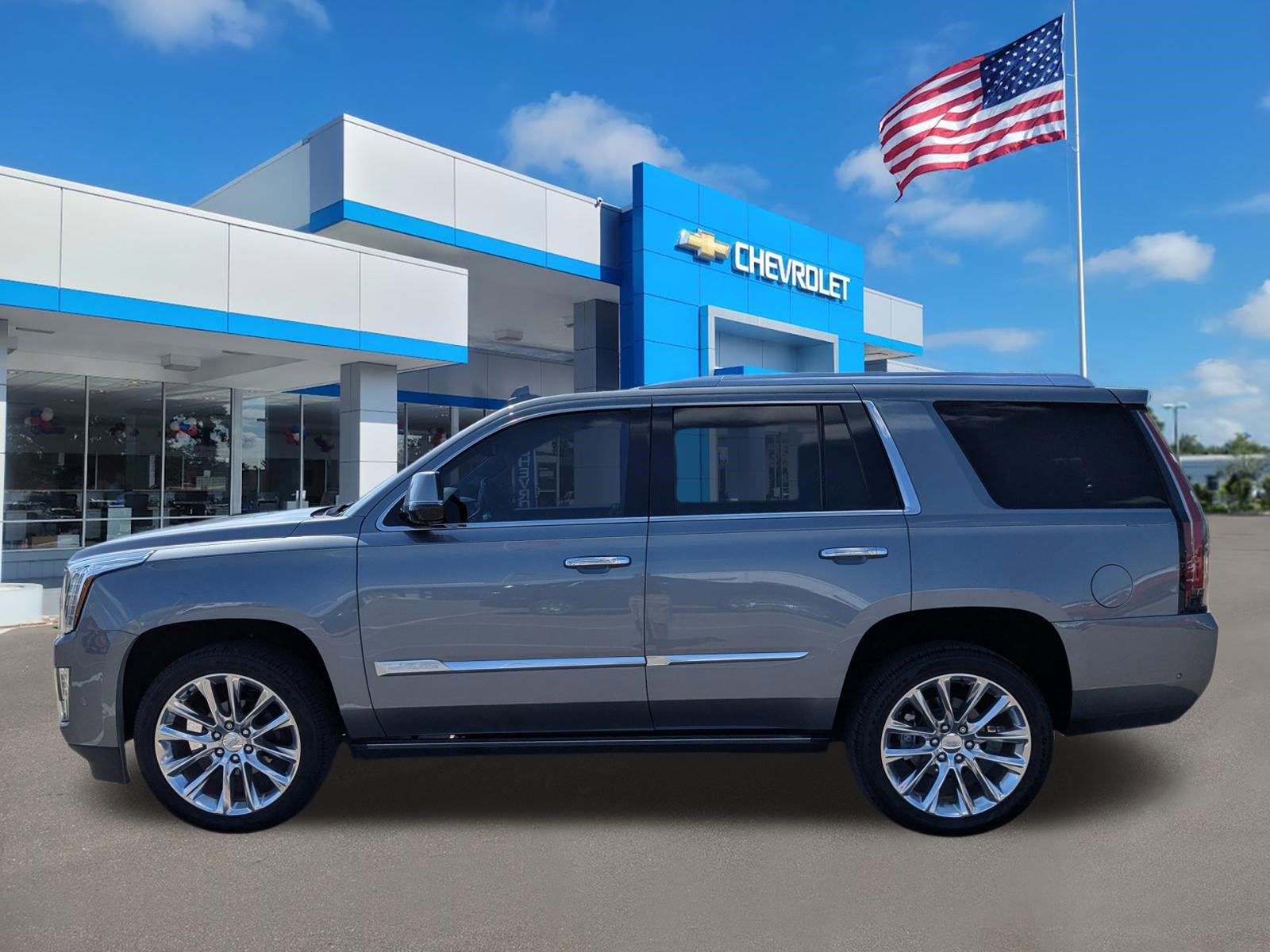 Used 2019 Cadillac Escalade Premium Luxury image 7