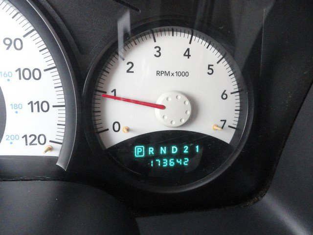 Used 2010 Dodge Dakota ST image 13