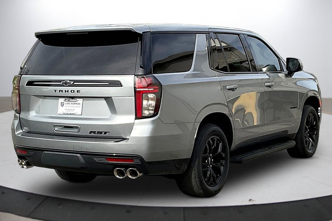 Used 2023 Chevrolet Tahoe RST w/ RST Performance Edition AWD/4WD image 9