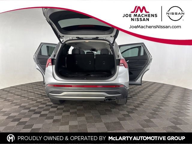 Used 2023 Hyundai Santa Fe SEL image 15