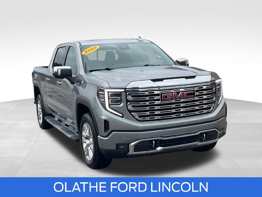 Used 2025 GMC Sierra 1500 Denali AWD/4WD image 11
