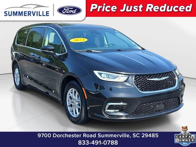 Used 2024 Chrysler Pacifica Touring-L