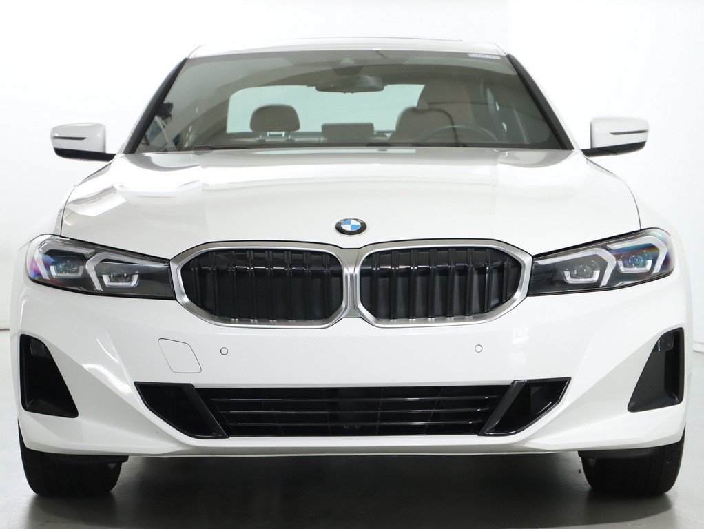 Used 2023 BMW 330i xDrive Sedan w/ Driving Assistance Package AWD/4WD image 3