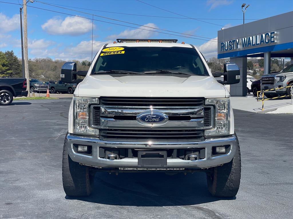 Used 2017 Ford F350 XLT w/ XLT Premium Package image 2