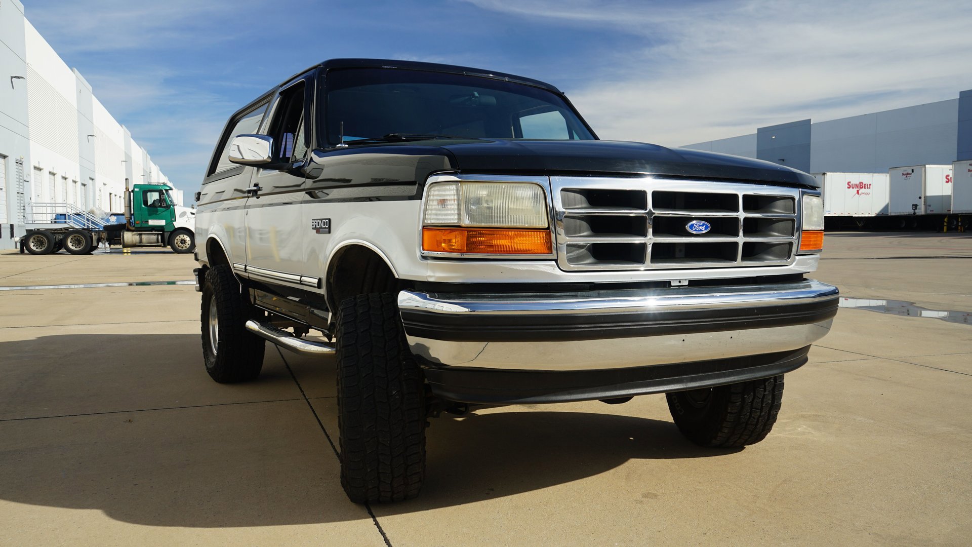 Used 1995 Ford Bronco XLT image 21