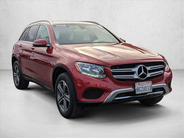 Used 2018 Mercedes-Benz GLC 300 4MATIC image 3
