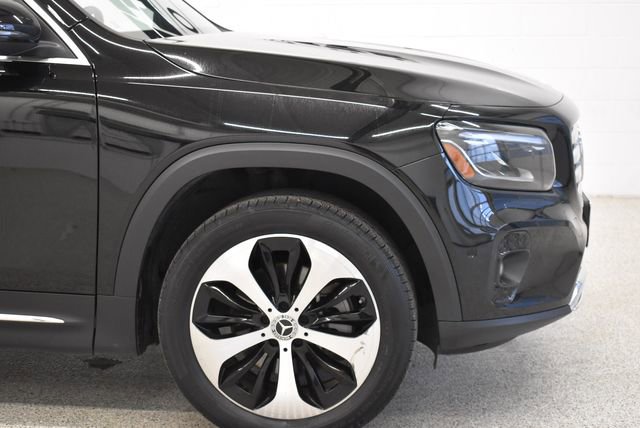 Used 2025 Mercedes-Benz GLB 250 4MATIC image 13