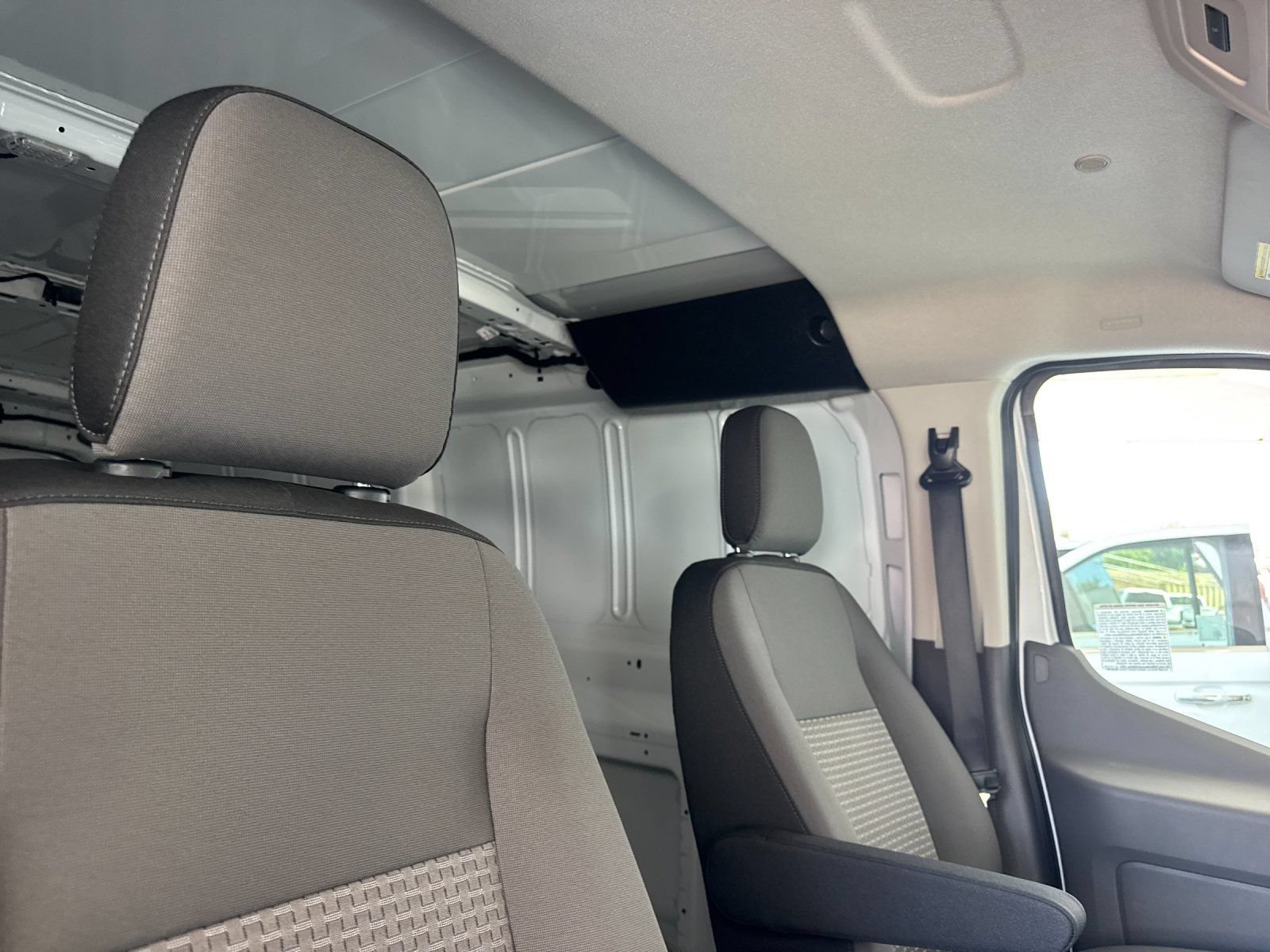 New 2026 Ford Transit 150 Low Roof RWD image 17