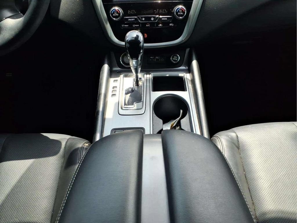 Used 2024 Nissan Murano SL FWD image 10