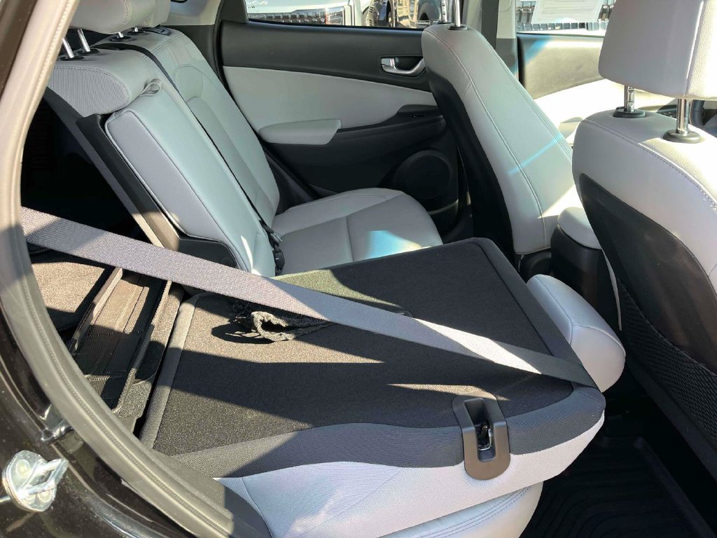 Used 2022 Hyundai Kona Limited AWD/4WD image 9