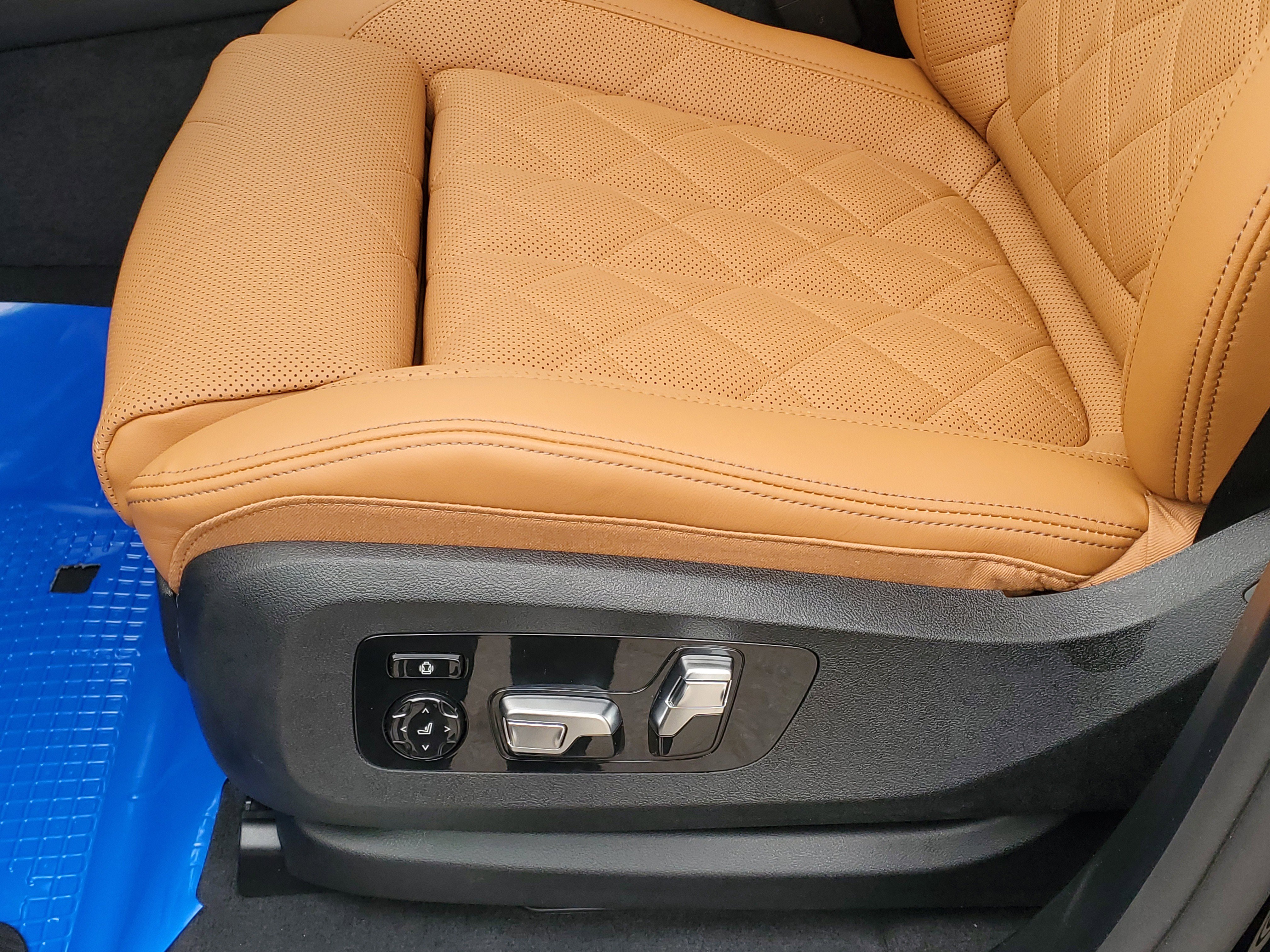 New 2026 BMW X5 xDrive40i w/ M Sport Package AWD/4WD image 9