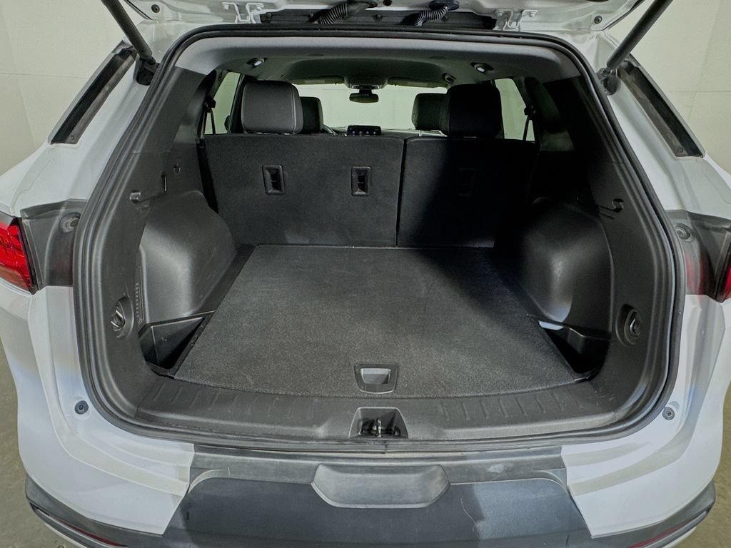Used 2023 Chevrolet Blazer LT FWD image 31