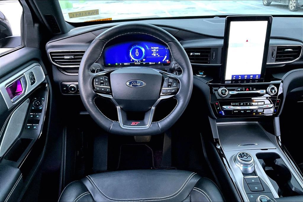 Used 2023 Ford Explorer ST w/ Equipment Group 401A image 5