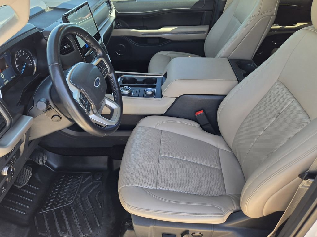 Used 2022 Ford Expedition XLT AWD/4WD image 10