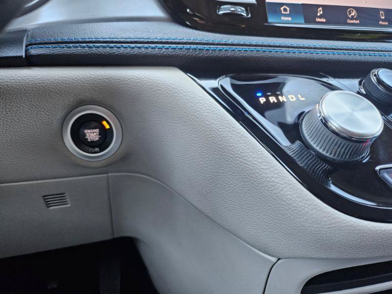 Used 2021 Chrysler Pacifica Touring-L FWD image 56