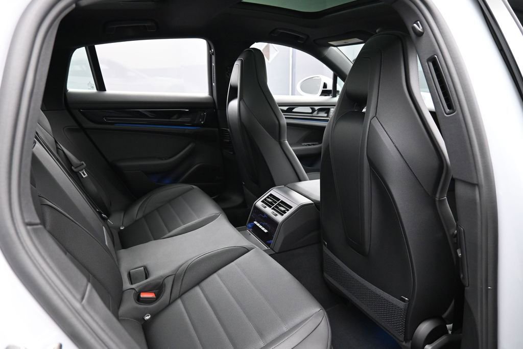 New 2026 Porsche Panamera 4 AWD/4WD image 27