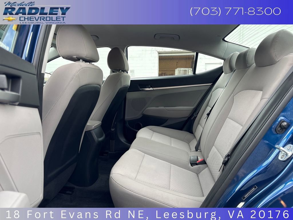 Used 2019 Hyundai Elantra SE FWD image 22