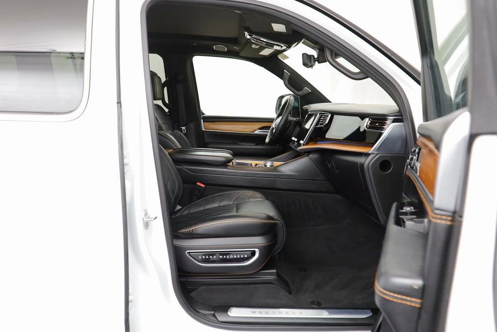 Used 2024 Jeep Grand Wagoneer L Series III image 20