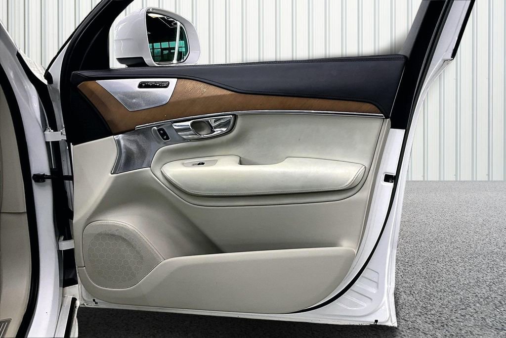 Used 2016 Volvo XC90 T6 Inscription image 26