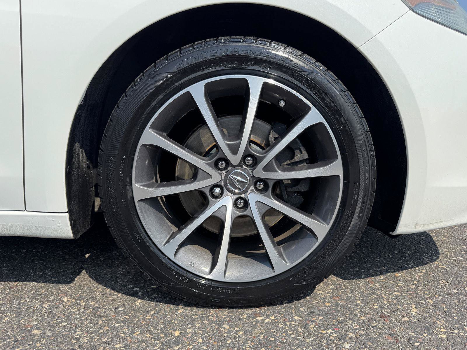 Used 2015 Acura TLX V6 w/ Technology Package FWD image 9