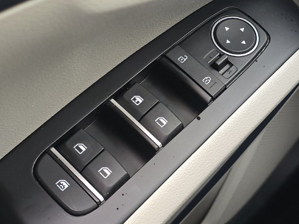 Used 2023 Kia Soul EX FWD image 25