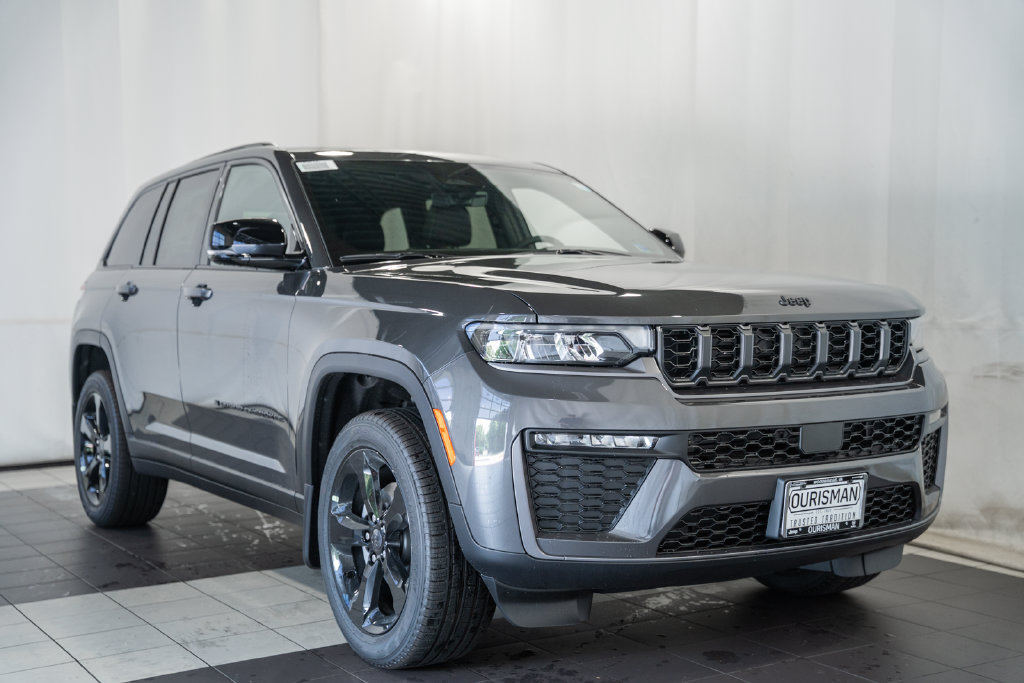 New 2026 Jeep Grand Cherokee Limited w/ Limited Altitude Package AWD/4WD image 1