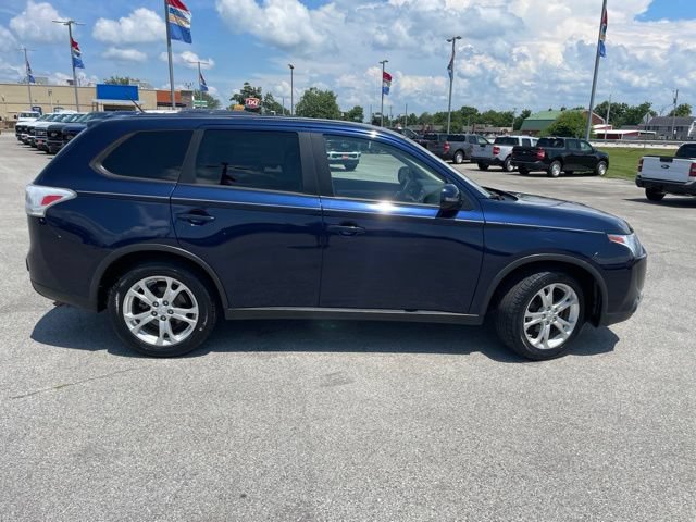Used 2015 Mitsubishi Outlander SE FWD image 12