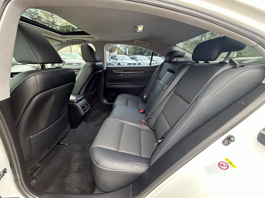 Used 2017 Lexus ES 350 w/ Premium Package FWD image 31