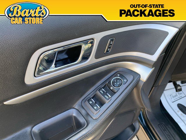 Used 2015 Ford Explorer XLT image 25