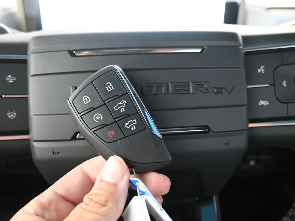 New 2025 GMC Hummer EV 2X AWD/4WD image 27